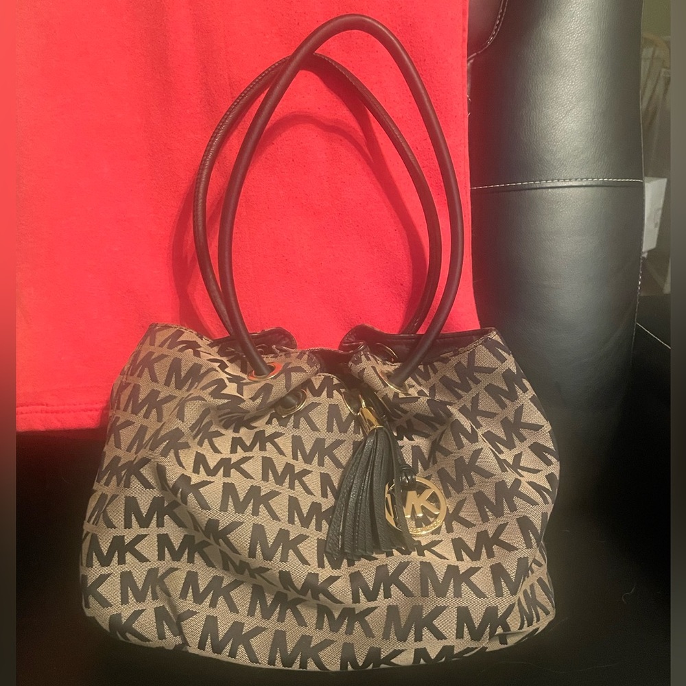 Ladies Michael Kors Handbag